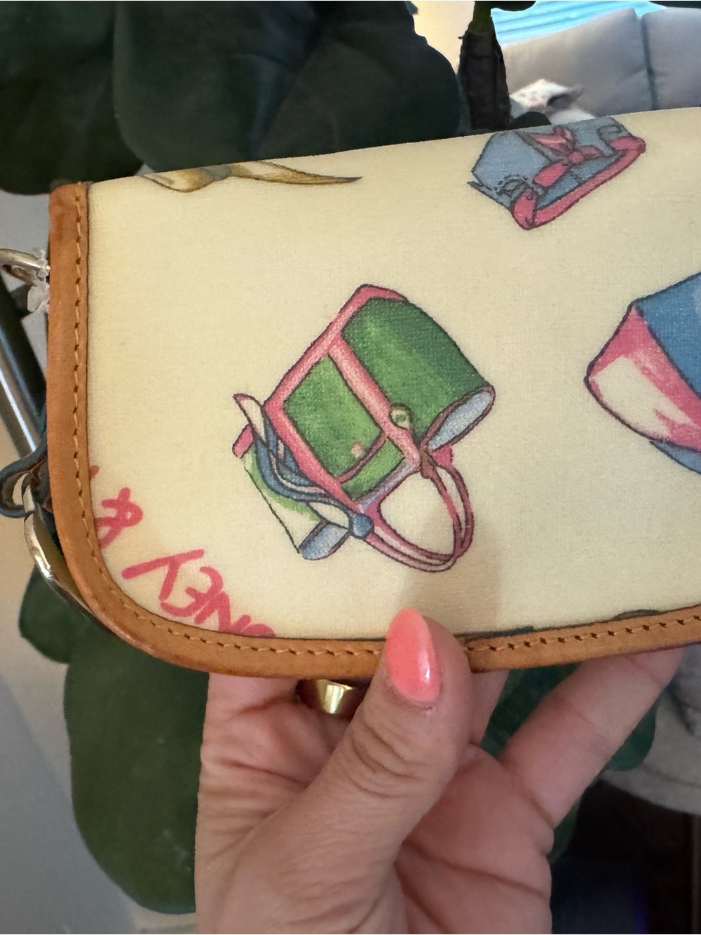 NWT- Dooney & Bourke - Miami Themed- Mini East/West Slouch and Pouch - Picture 7 of 8